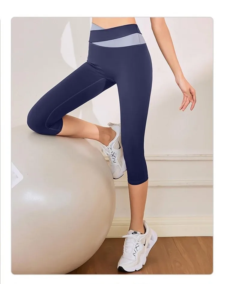 Peach Color-Block Capri Leggings